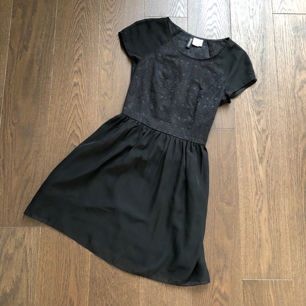 H&M Black A-line Flowy Chiffon Dress